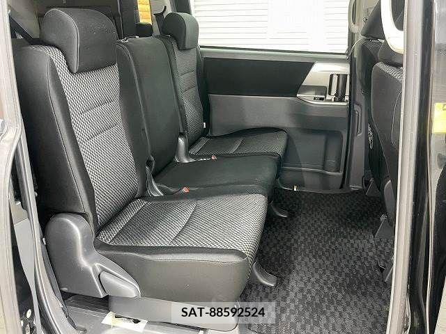 Toyota NOAH 2008-07 279452-7