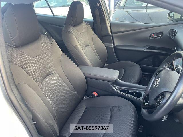 Toyota PRIUS 2019-02 209568-5