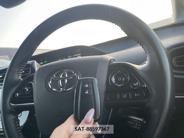 Toyota PRIUS 2019-02 209568-6
