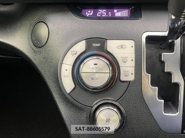 Toyota SIENTA 2020-06 228996-6