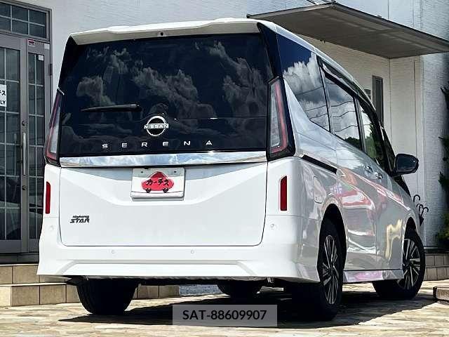 Nissan SERENA 2023-04 393890-2