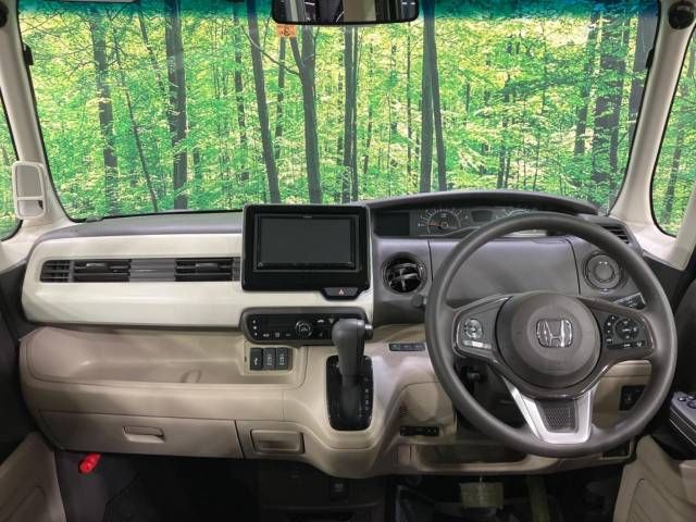 Honda N BOX 2018-03 9896-1