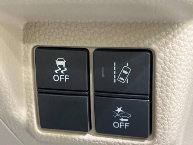 Honda N BOX 2018-03 9896-4