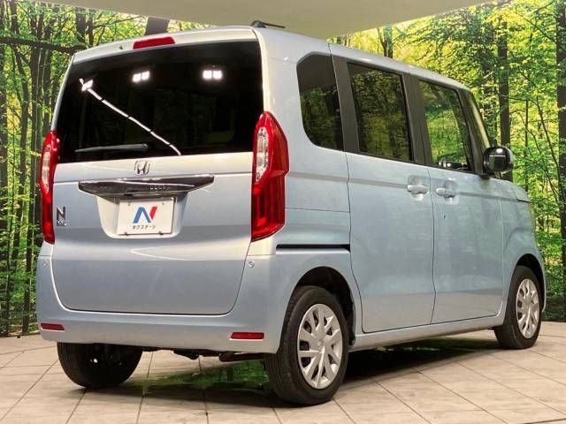 Honda N BOX 2018-03 9896-17