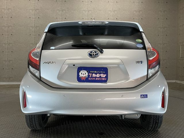 Toyota AQUA 2020-10 181222-6