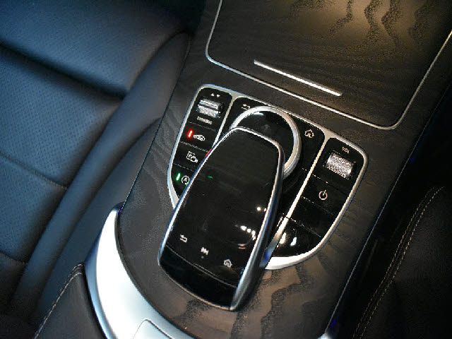 Mercedes Benz C-CLASS 2018-11 192377-11