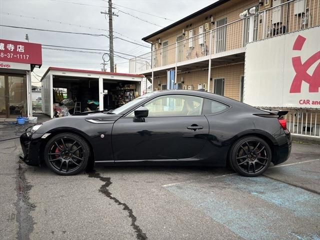 Toyota 86 2016-11 194906-7