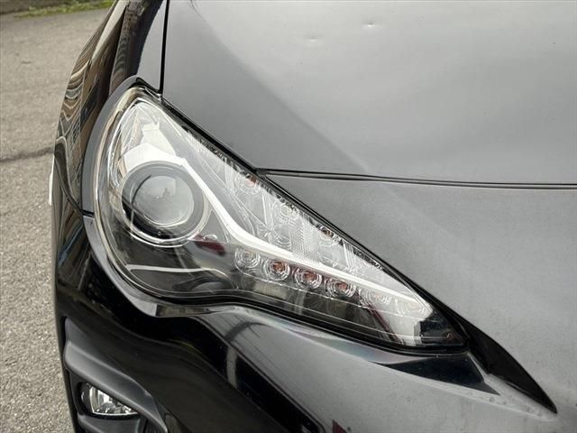 Toyota 86 2016-11 194906-9