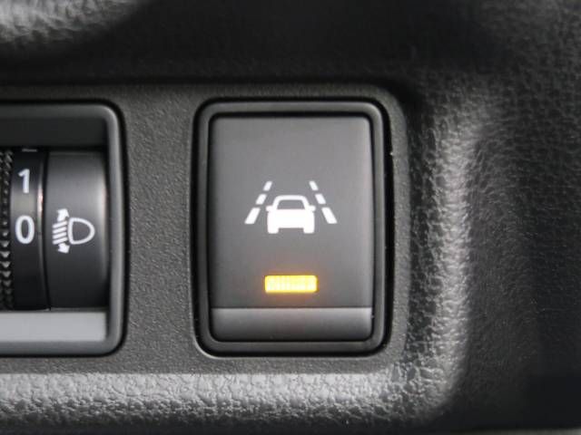 Nissan NOTE 2018-07 1493-9