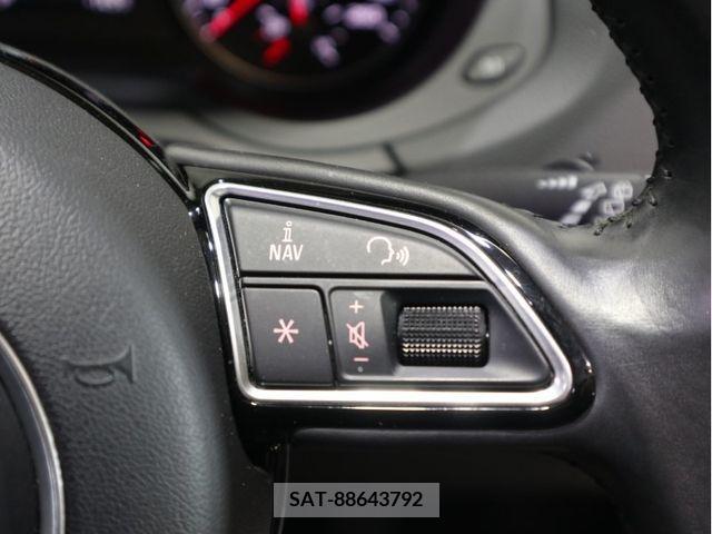 Audi Q3 2016-11 381589-22