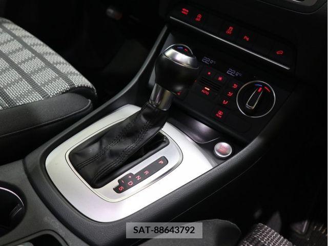 Audi Q3 2016-11 381589-11