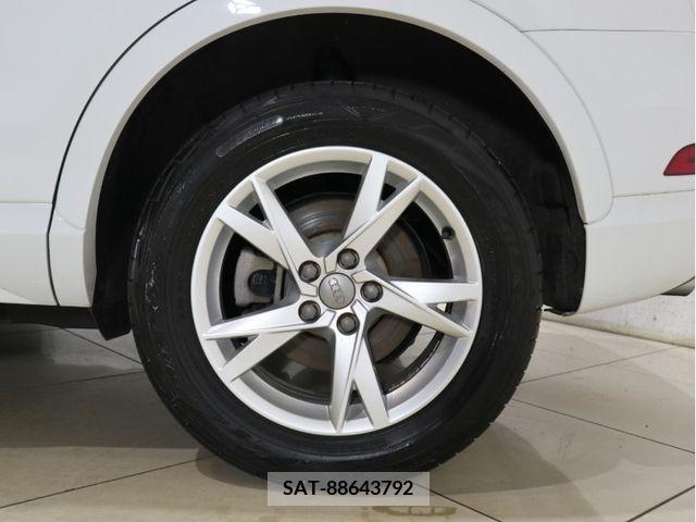 Audi Q3 2016-11 381589-26