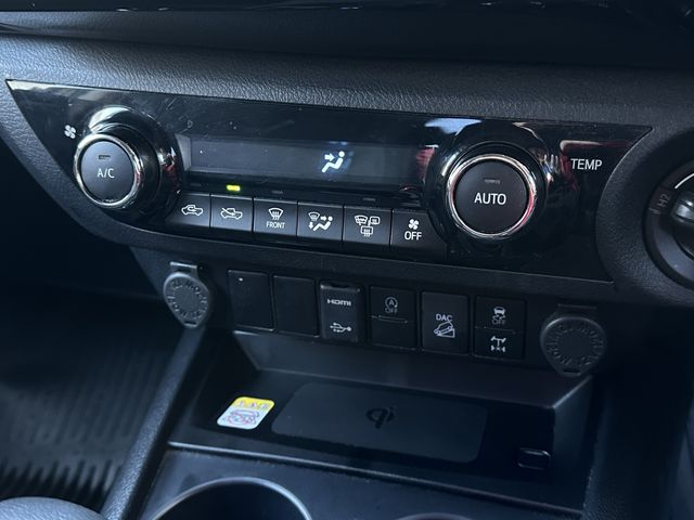 Toyota HILUX 2021-05 192409-8