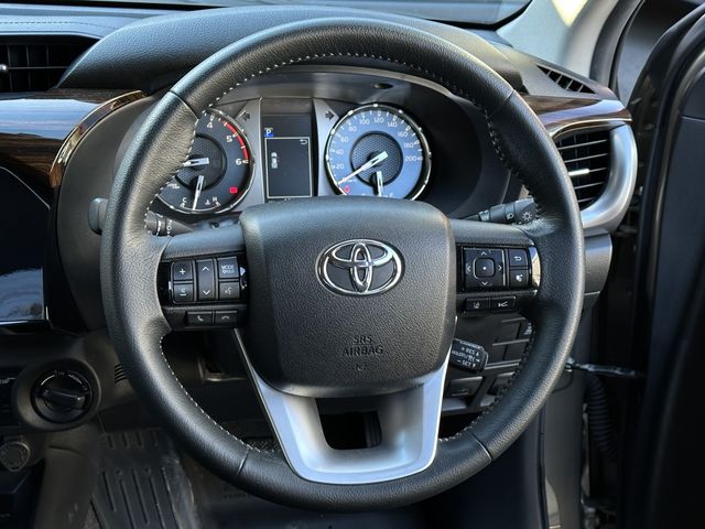 Toyota HILUX 2021-05 192409-3