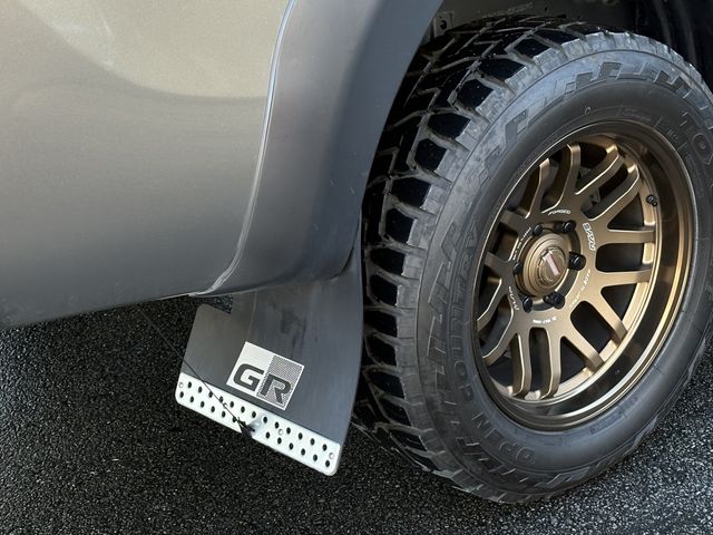 Toyota HILUX 2021-05 192409-27