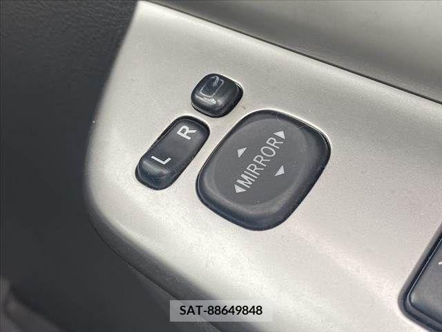 Toyota VOXY 2008-08 289263-28