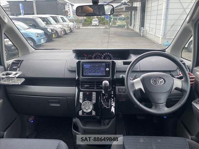 Toyota VOXY 2008-08 289263-1