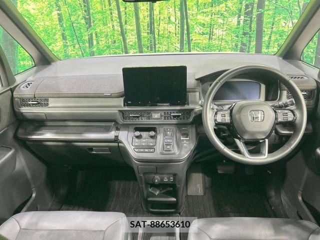 Honda STEP WGN 2022-05 286156-1