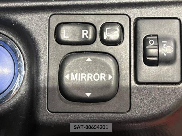Toyota AQUA 2013-08 343294-6