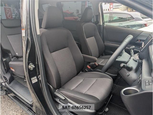 Toyota SIENTA 2022-04 287126-5