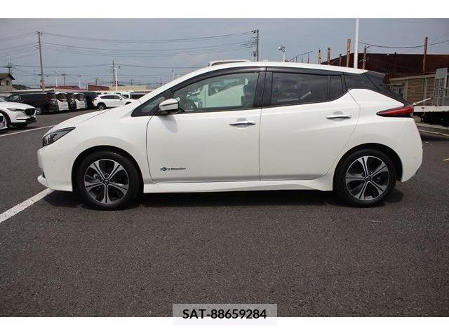 Nissan LEAF 2019-06 340547-8