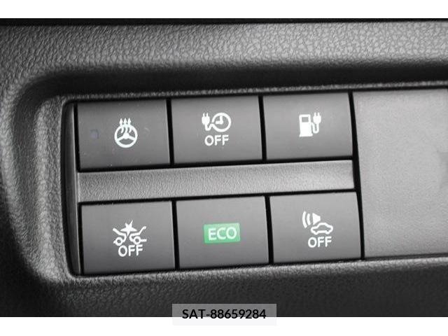 Nissan LEAF 2019-06 340547-6