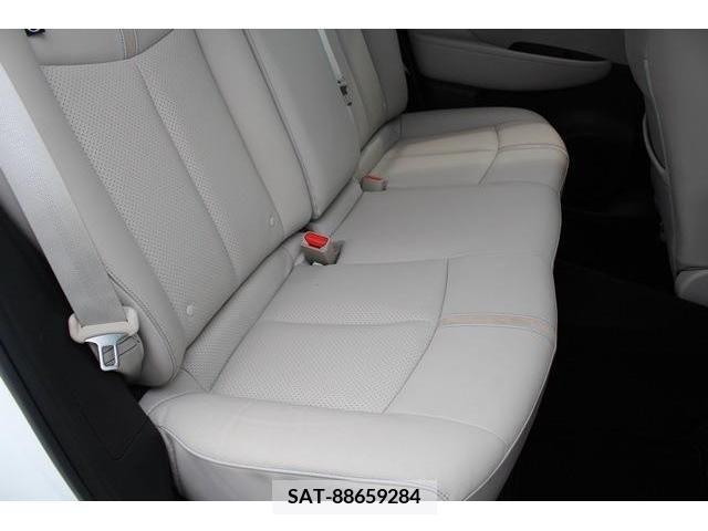 Nissan LEAF 2019-06 340547-15