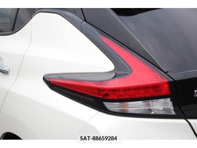 Nissan LEAF 2019-06 340547-13