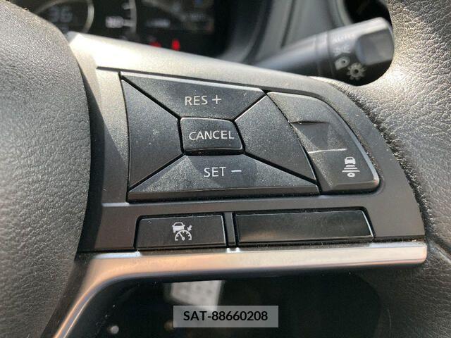 Nissan NOTE 2018-07 365282-11