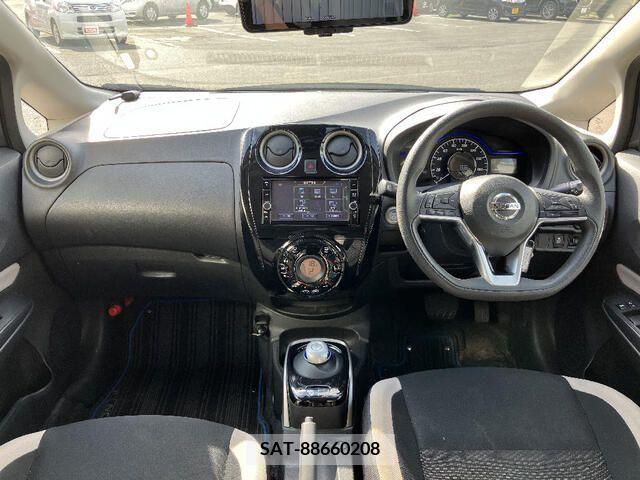 Nissan NOTE 2018-07 365282-5
