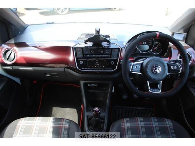 VolksWagen UP! 2020-01 375244-6