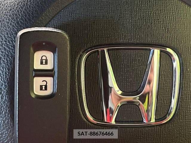 Honda N BOX SLASH 2018-05 208878-7