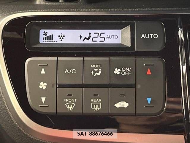 Honda N BOX SLASH 2018-05 208878-6