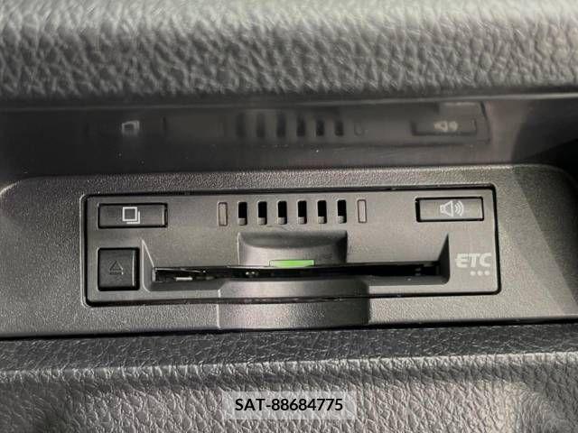 Toyota VOXY 2018-11 205794-6