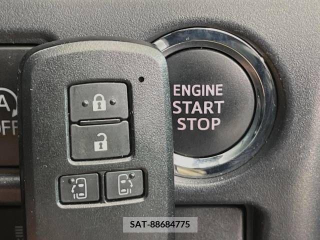 Toyota VOXY 2018-11 205794-2