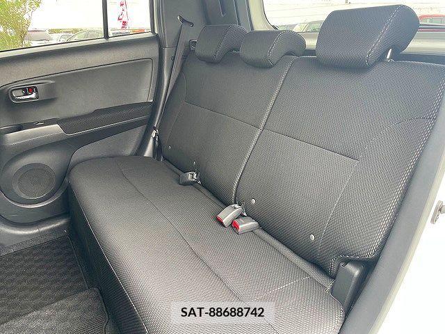 Toyota BB 2013-06 293074-9