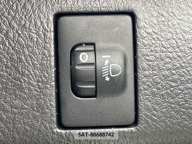 Toyota BB 2013-06 293074-22