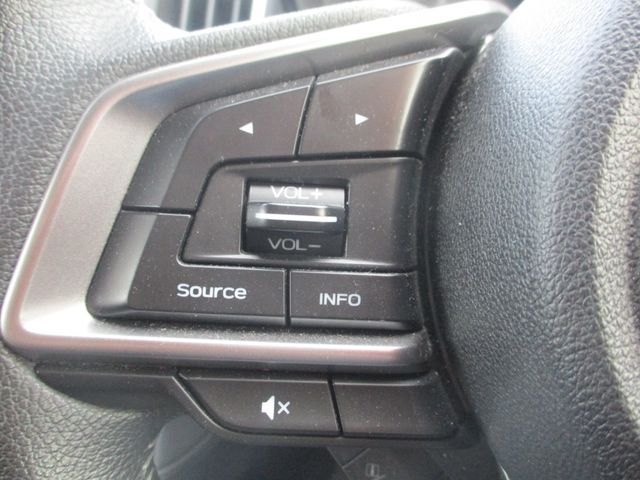 Subaru IMPREZA 2017-01 195608-16
