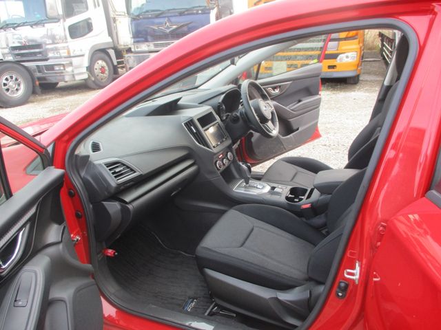 Subaru IMPREZA 2017-01 195608-11