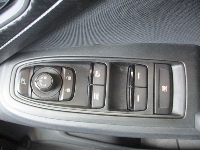 Subaru IMPREZA 2017-01 195608-20