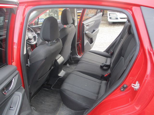 Subaru IMPREZA 2017-01 195608-12