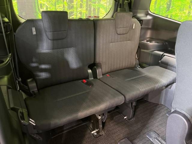 Toyota NOAH 2023-06 26657-8