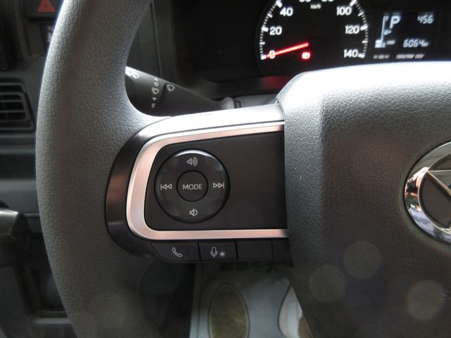 Daihatsu HIJET VAN 2022-05 3147-22