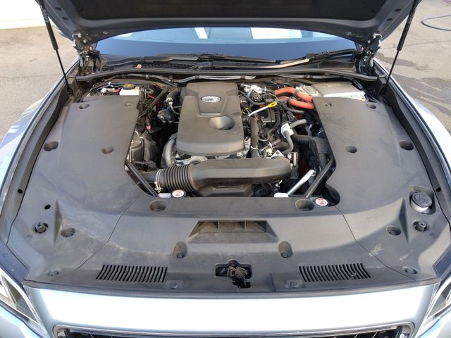 Toyota CROWN SEDAN 2019-06 181507-19