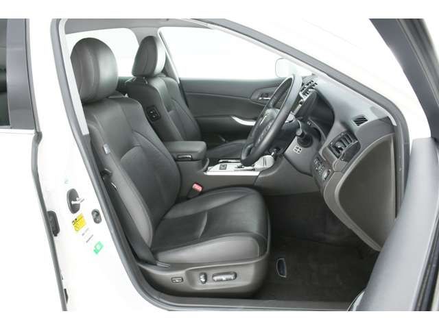 Toyota CROWN SEDAN 2010-11 23181-14