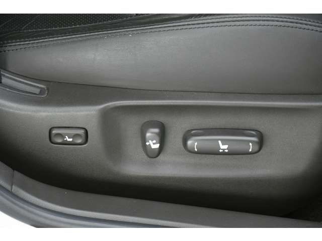 Toyota CROWN SEDAN 2010-11 23181-13