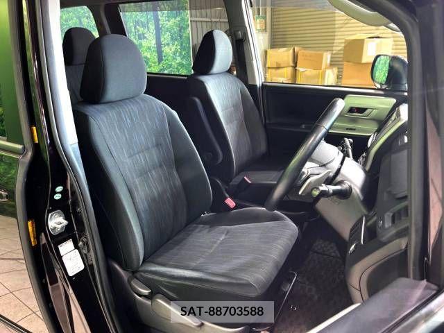 Toyota VOXY 2011-01 321320-9