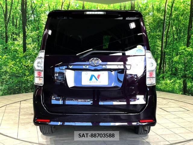 Toyota VOXY 2011-01 321320-16