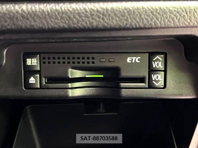Toyota VOXY 2011-01 321320-7