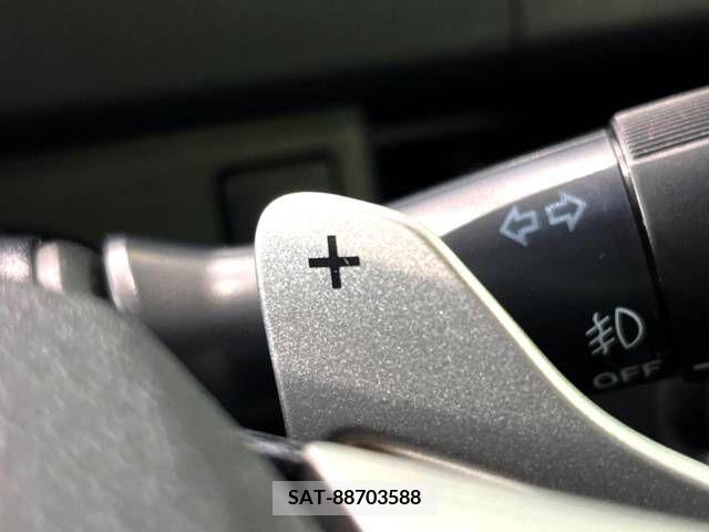 Toyota VOXY 2011-01 321320-6